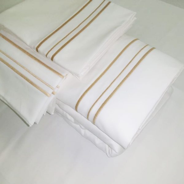 400 Thread Count White Cotton Sateen Hotel Stitch 3 Line Embroidery Border 4 Piece Sheet Set