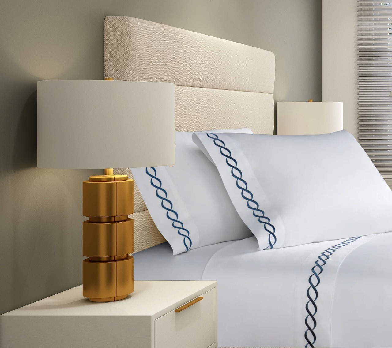 400 Thread Count White Cotton Sateen Hotel Stitch Chain Embroidery Border 4 Piece Sheet Set - Image 5