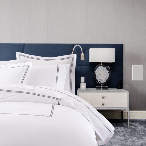 400 Thread Count White Cotton Sateen Hotel Stitch Double Embroidery Border Duvet Cover Set