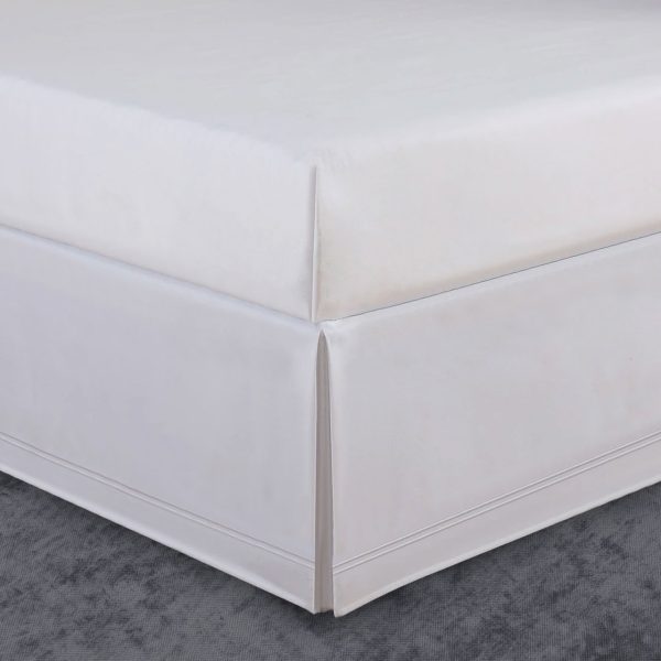 400 Thread Count White Cotton Sateen Double Embroidery Border Tailored Bed Skirt Three Sided Coverage with Platform