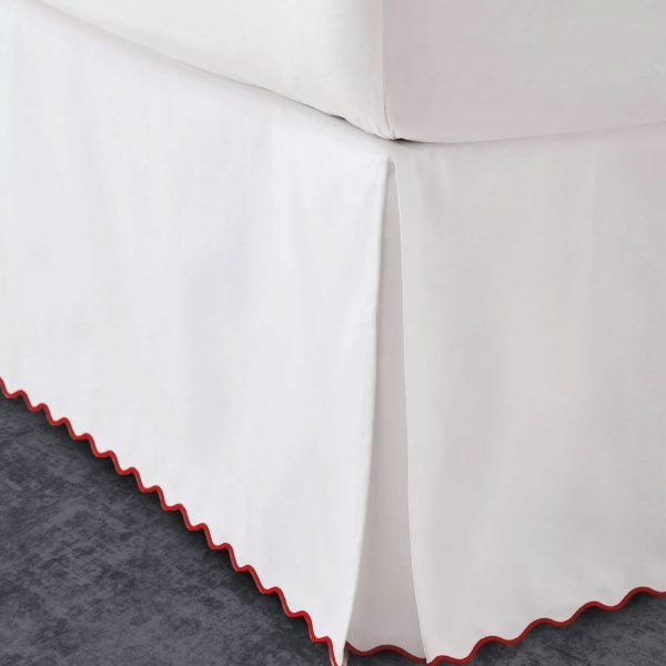 400 Thread Count White Cotton Sateen Scalloped Embroidery Tailored Bed Skirt Three Sided Coverage with Platform